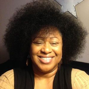 Meet your Posher, Sharon